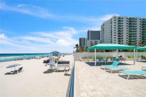 3725 S Ocean Dr 1220{available Now), Hollywood